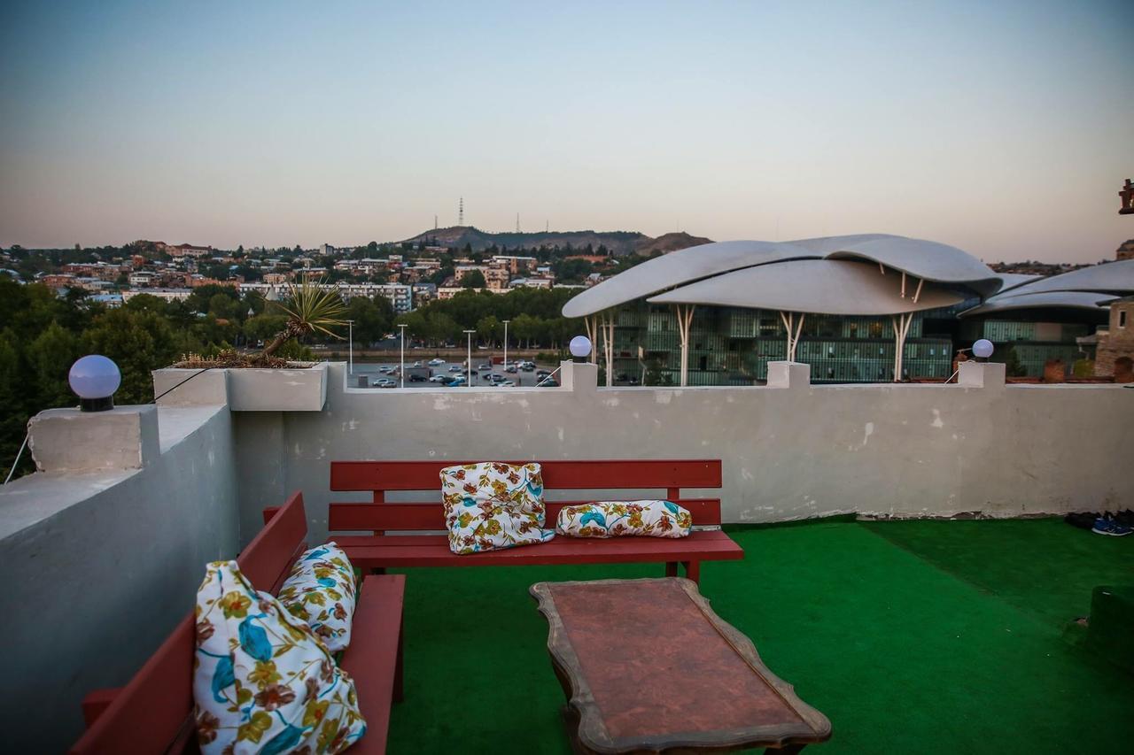 Guest House Sky Plus Tiflis Exterior foto